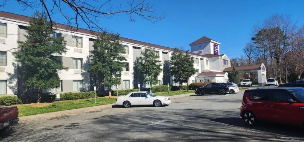 Sleep Inn Airport - Billy Graham Parkway