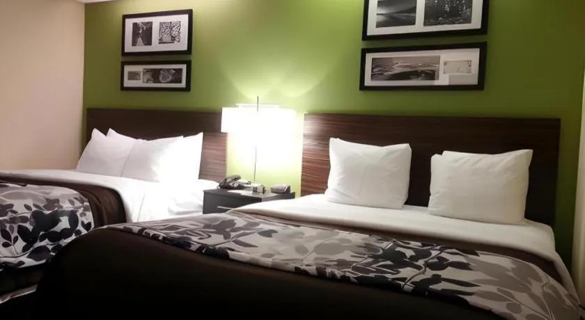 Bed in Sleep Inn Airport - Billy Graham Parkway