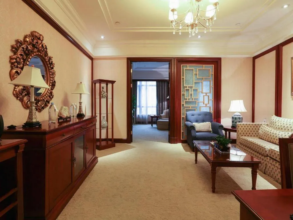 Sky Fortune Boutique Hotel