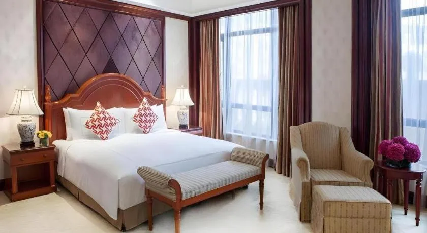 Bed in Sky Fortune Boutique Hotel