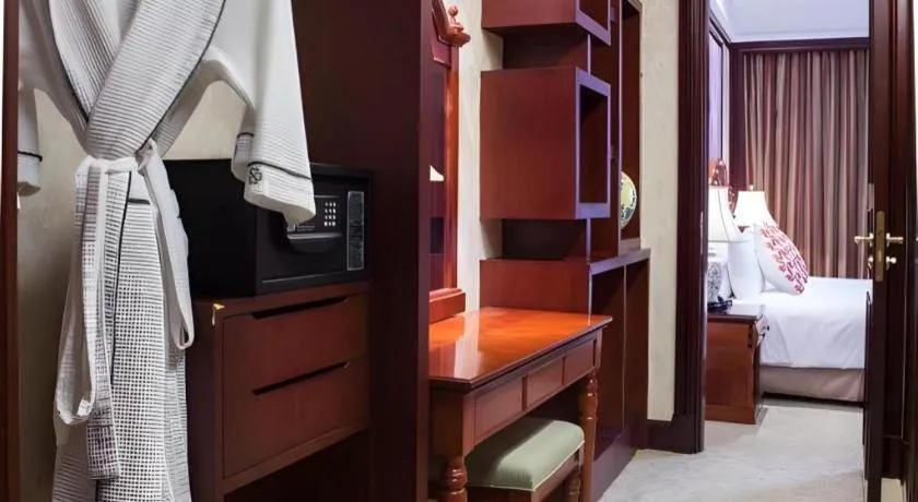 Bed in Sky Fortune Boutique Hotel