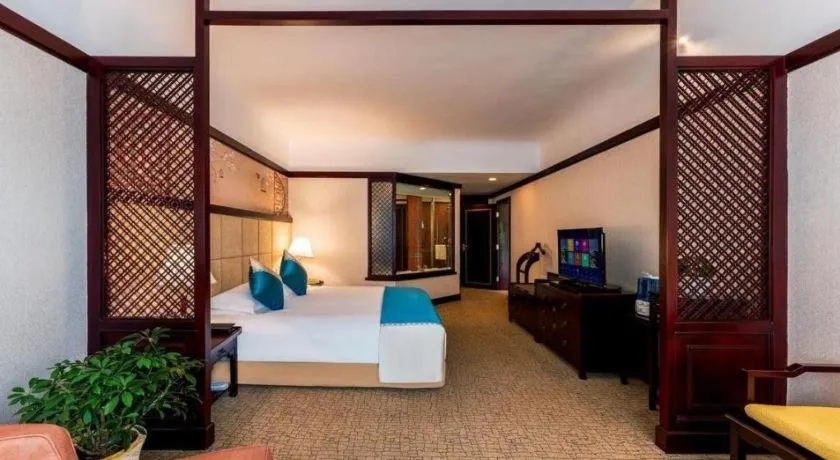 Bed in Wonderport International Hotel