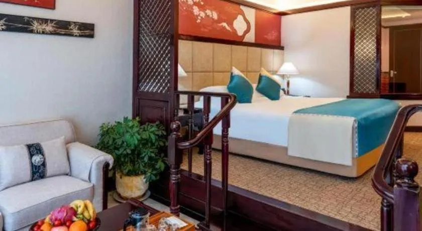 Bed in Wonderport International Hotel