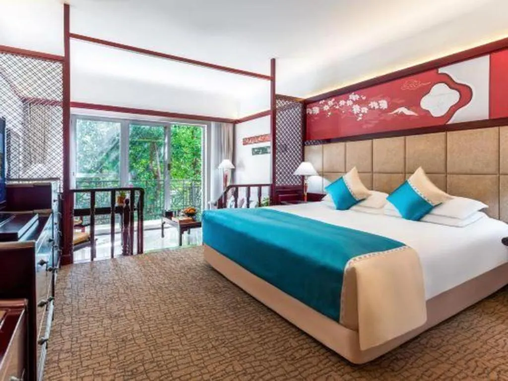Bed in Wonderport International Hotel