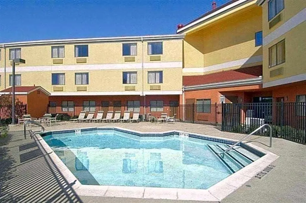 Red Roof Inn Houston - Westchase