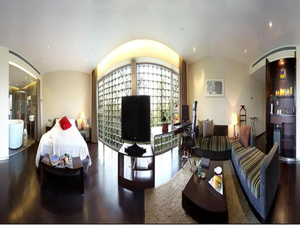 Bed in Hotel Kapok Wangfujing