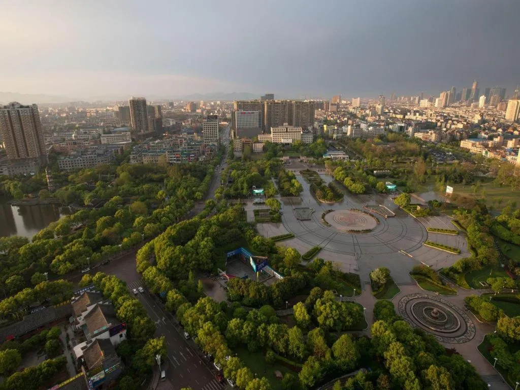 Yiwu Yimei Plaza Hotel