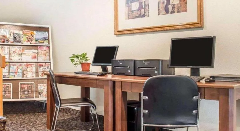 Econo Lodge Ithaca Airport