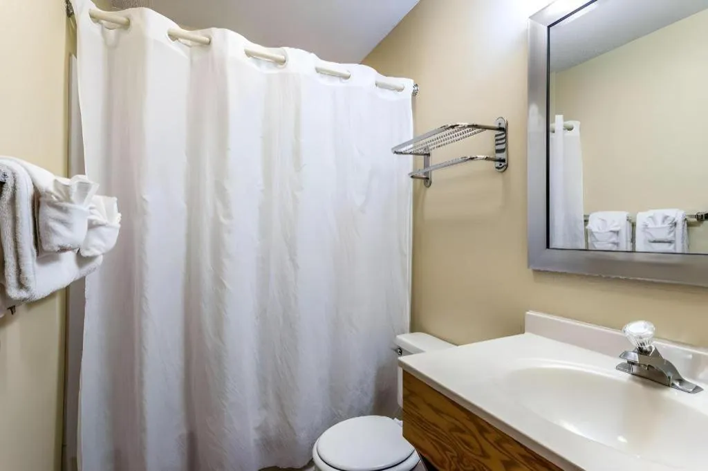 Econo Lodge Ithaca Airport