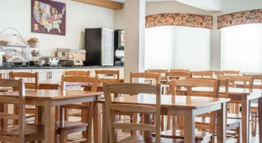 Econo Lodge Ithaca Airport