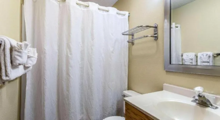 Econo Lodge Ithaca Airport