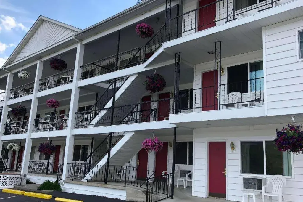 Baymont by Wyndham Lake George Baymont by Wyndham Lake George