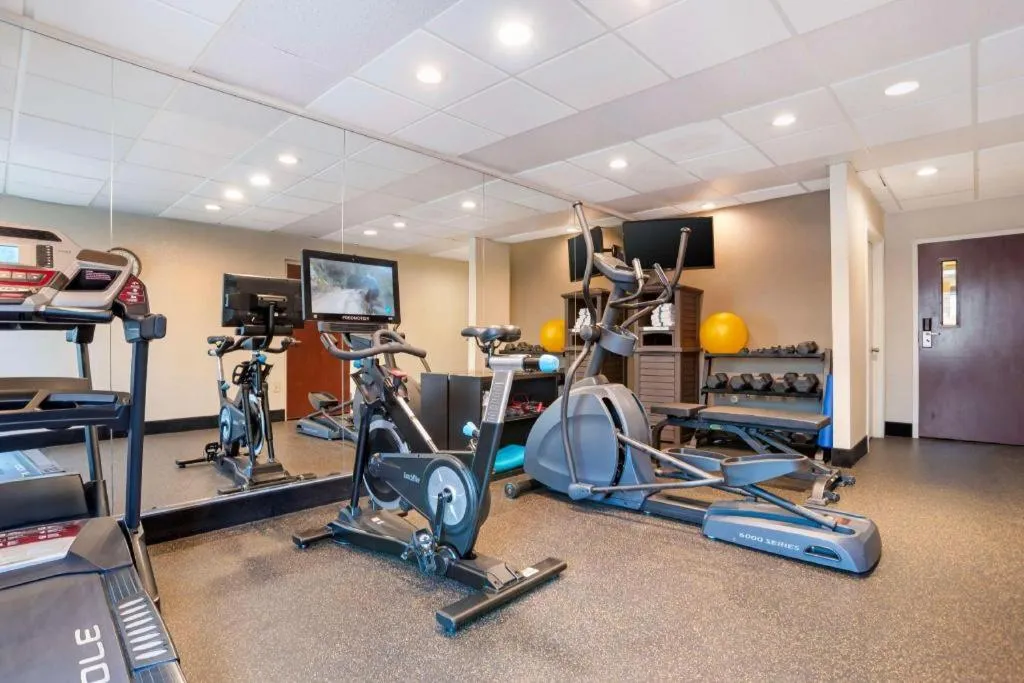 Best Western Plus Oak Mountain Inn