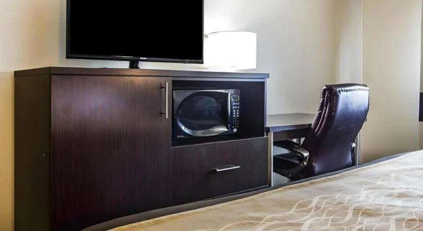 Quality Inn Dayton North - Vandalia