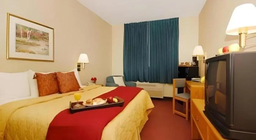 Quality Inn Dayton North - Vandalia