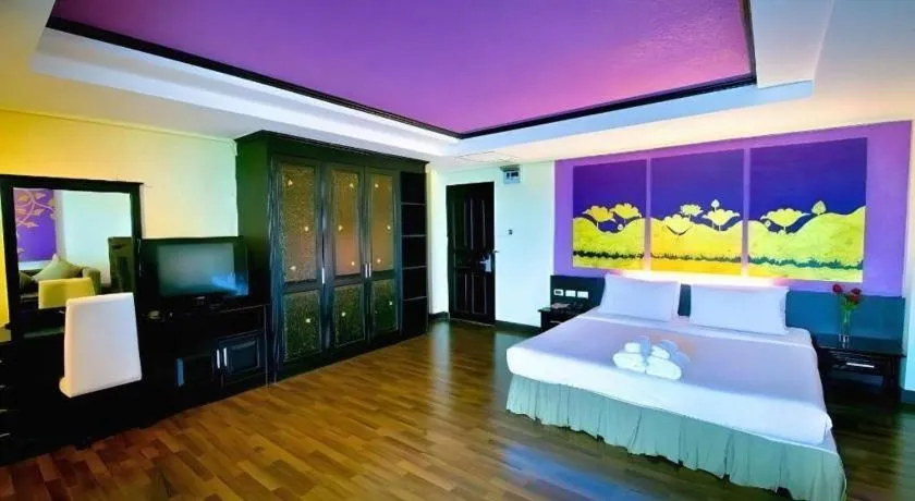 Bed in The Heritage Sathorn Suite Hotel