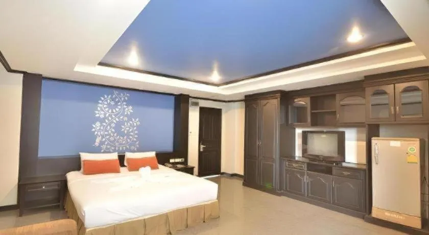 The Heritage Sathorn Suite Hotel