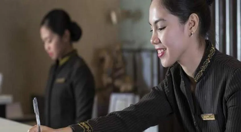 Lancaster Hotel Manila