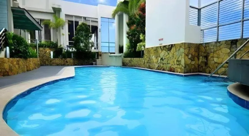 Lancaster Hotel Manila