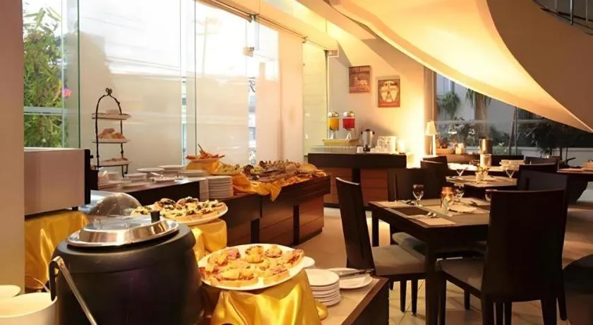 Lancaster Hotel Manila