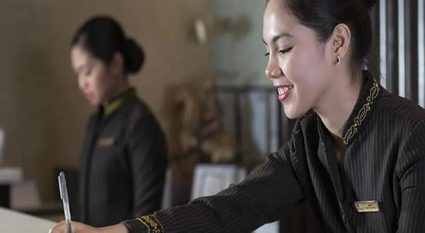 Lancaster Hotel Manila