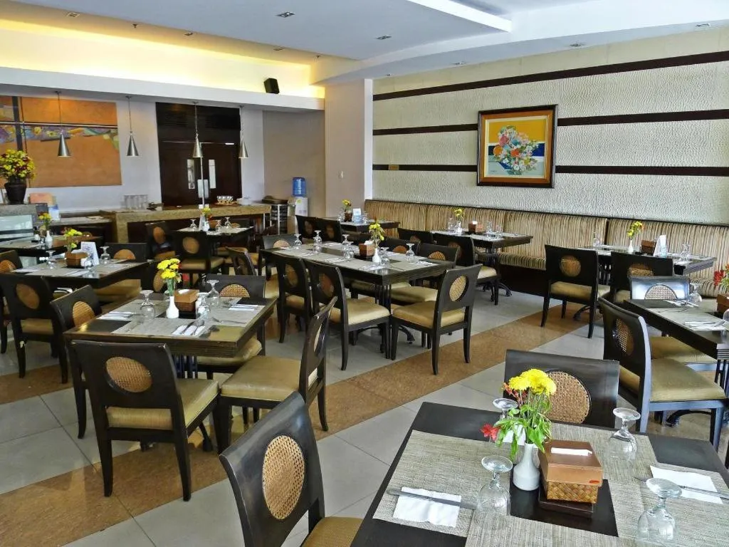 Baguio Burnham Suites Hotel