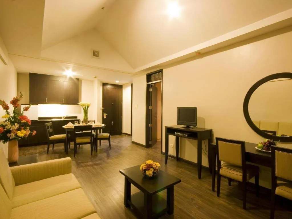 Baguio Burnham Suites Hotel