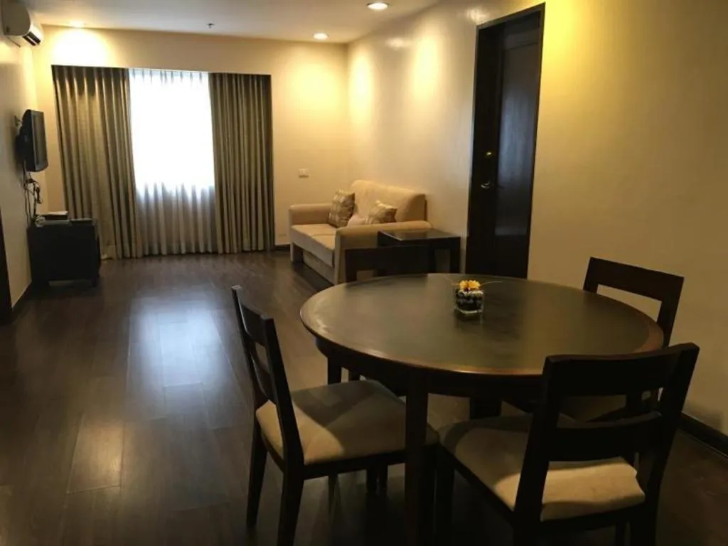 Baguio Burnham Suites Hotel