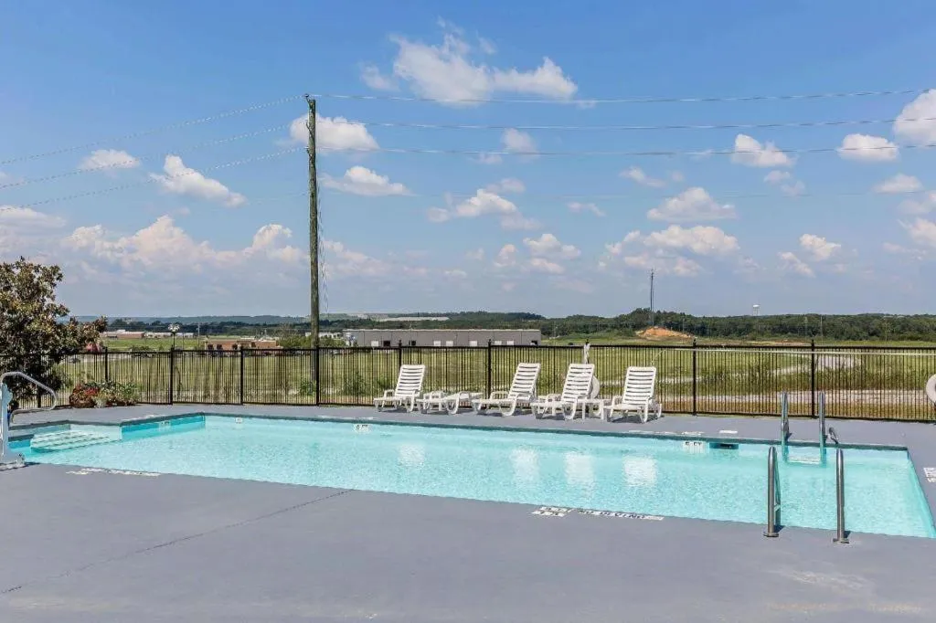 Quality Inn Calera I-65 exit 231