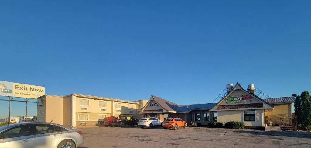 Days Inn by Wyndham West Branch Iowa City Area