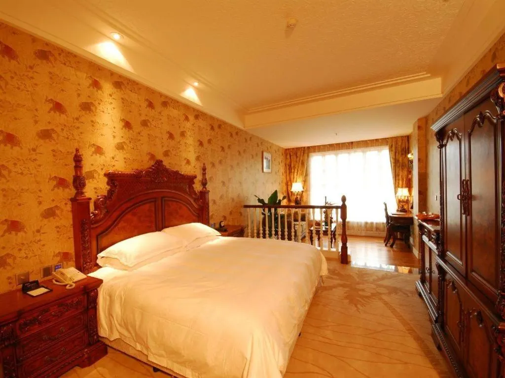 Bed in Hangzhou The First World Hotel