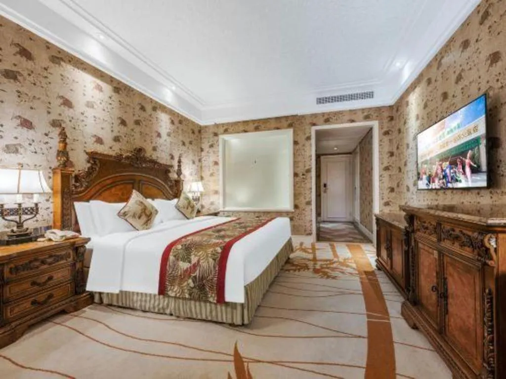 Bed in Hangzhou The First World Hotel