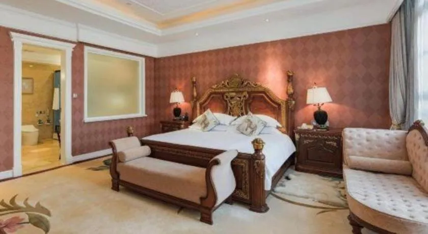 Bed in Hangzhou The First World Hotel