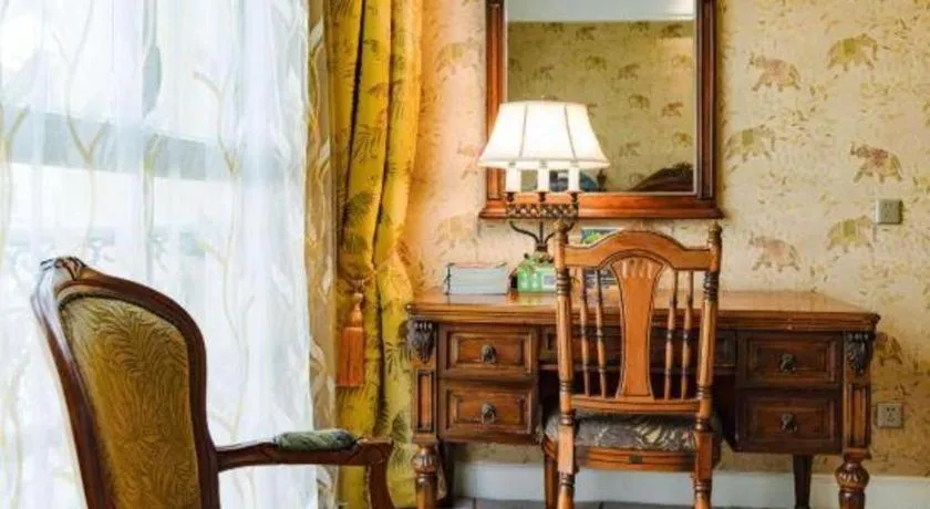 Hangzhou The First World Hotel