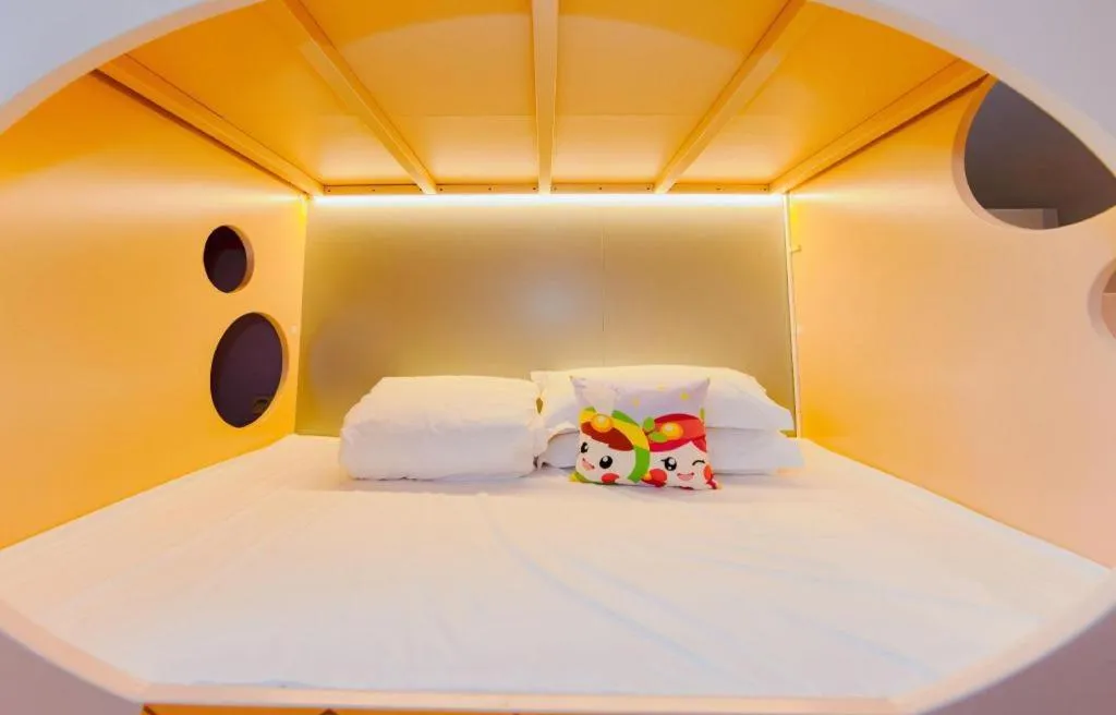 Bed in Hangzhou The First World Hotel