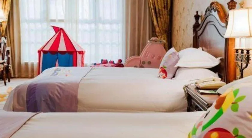 Bed in Hangzhou The First World Hotel