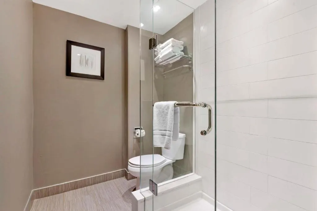 Best Western Plus Executive Inn