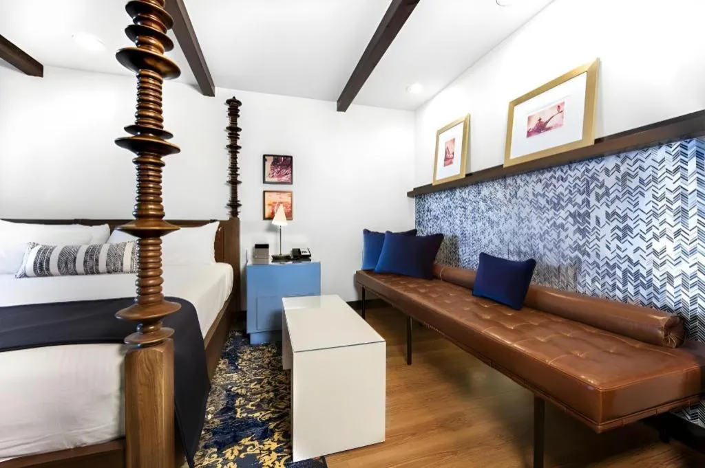 El Cortez Hotel & Casino - 21 and over only