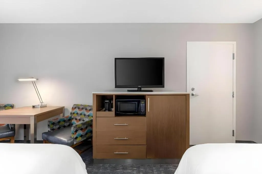 Bed in Best Western Galt Inn