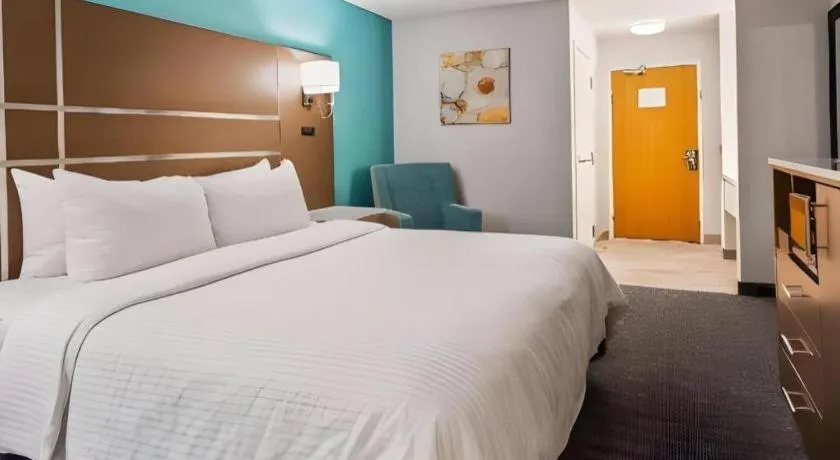 Bed in Best Western Galt Inn