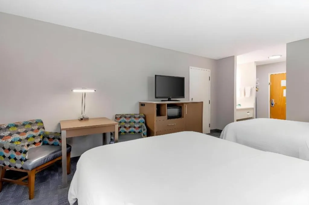 Bed in Best Western Galt Inn