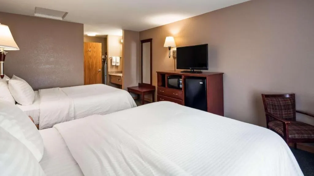 Bed in Best Western Galt Inn