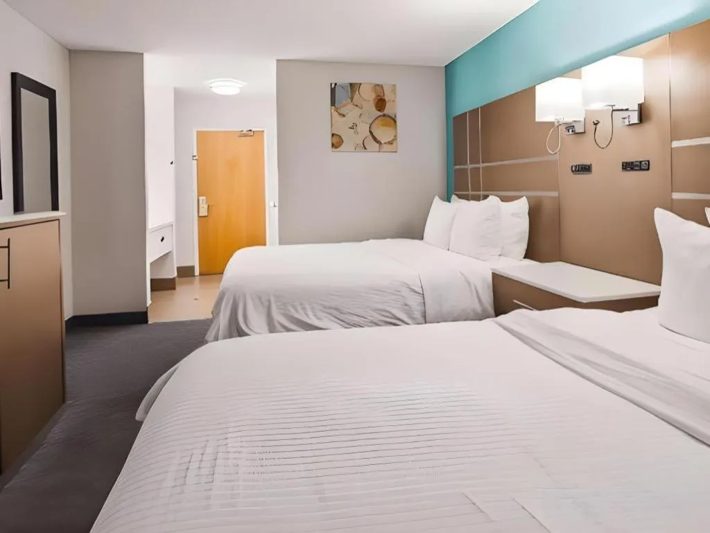 Bed in Best Western Galt Inn