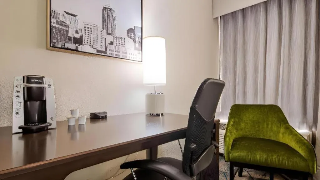 Best Western Plus Indianapolis NW Hotel