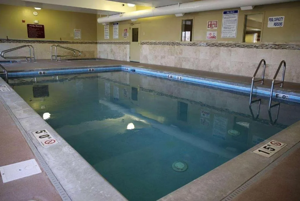 AmericInn by Wyndham Denver Airport