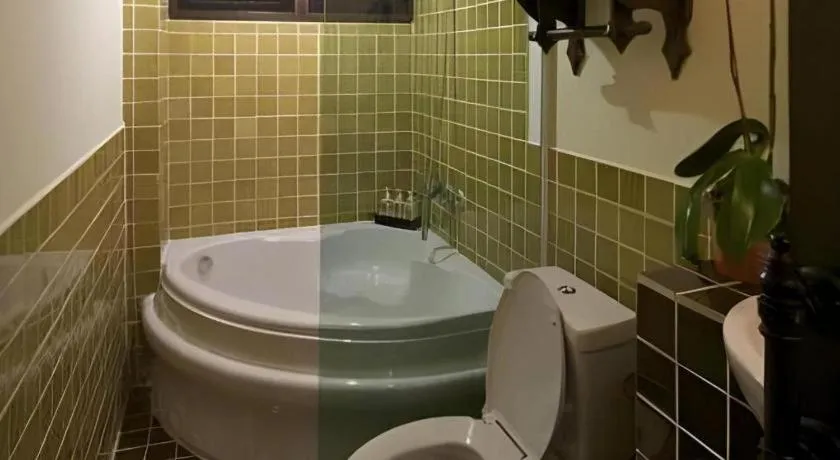 Anoma Boutique House