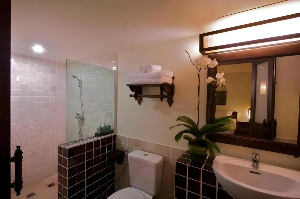 Anoma Boutique House