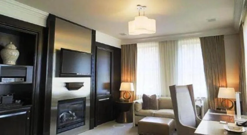 Fifteen Beacon Hotel