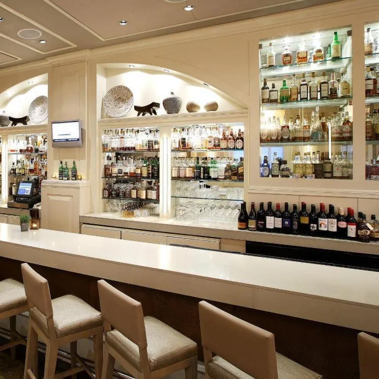 Fifteen Beacon Hotel