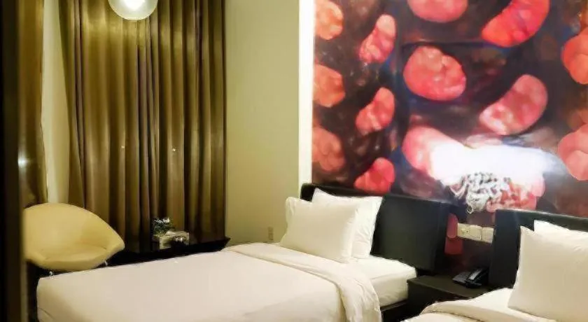 Bed in The White Hotel 8A Thai Van Lung